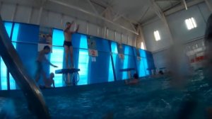 Учимся прыгать в воду со стартовой тумбы дети 7 - 9 лет
