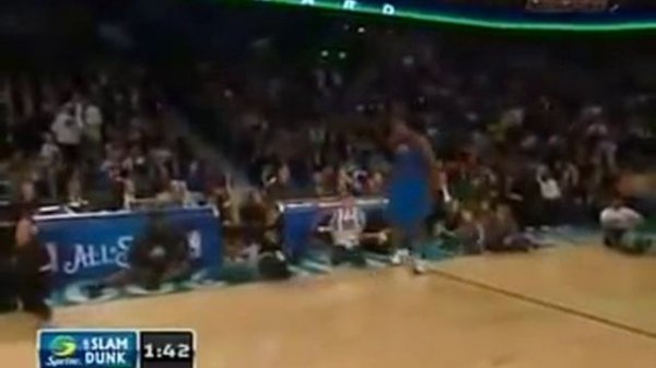 Dwight Howard superman dunk