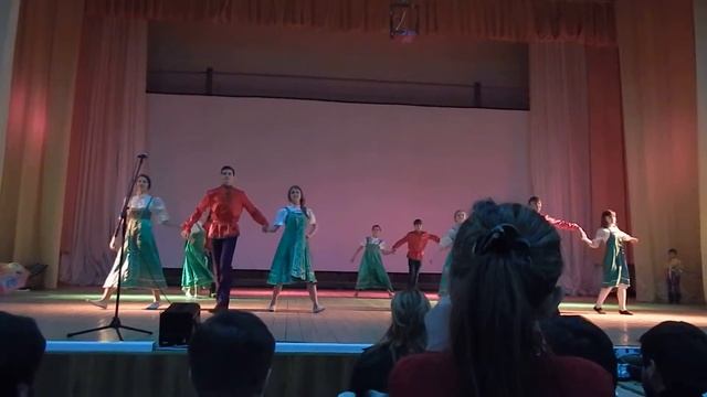 Танец "Ярмарка" в исполнении МЦ ПЕРЕСВЕТ Покровского храма смотреть онлайн