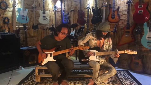 Byoxicology musicgear guitar review art rock stratocaster sunburst and fender telecaster top custom смотреть онлайн