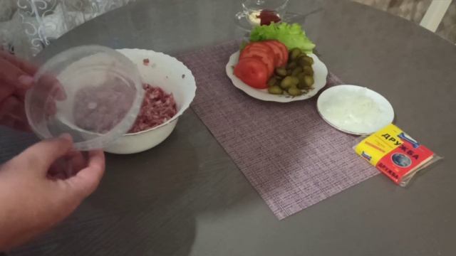 ДОМАШНИЕ ГАМБУРГЕРЫ смотреть онлайн