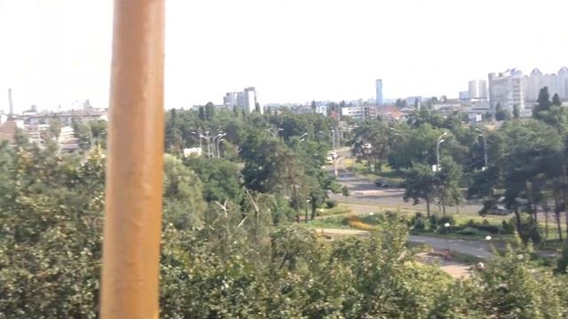 Мария с друзьями на "Колесе обозрения", Киев. 10. 08.2014 смотреть онлайн