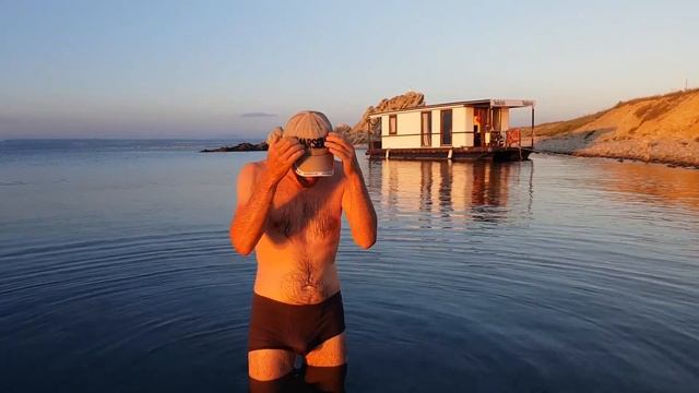 Hauseboat électrique 48,  L’étang De Berre. Voyage De Kaunas à Marseille. Méditerranée . Suktinis