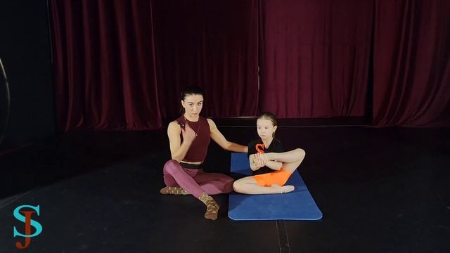 Как развивать стопы? /SidJem Dance /Балетный разогрев.