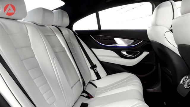 Обновленный Mercedes CLS: новый двигатель и лимитированная версия Mercedes-AMG CLS 53. смотреть онлайн