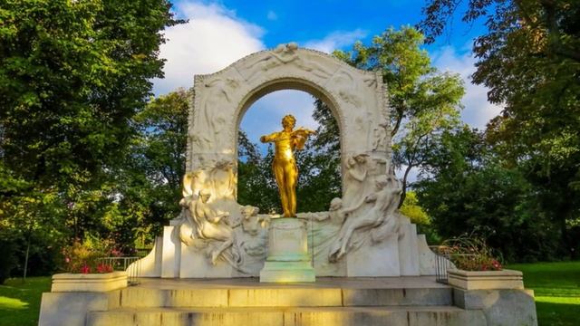 The Music of Johann Strauss II смотреть онлайн