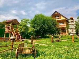 Жилье для отдыха в п. Каменномостский. Адыгея Майкоп п. Каменномостский. «Отдых у реки» ГОСТЕВОЙ ДОМ