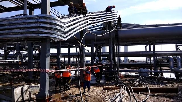 Укладка кабеля на НП УКПГ