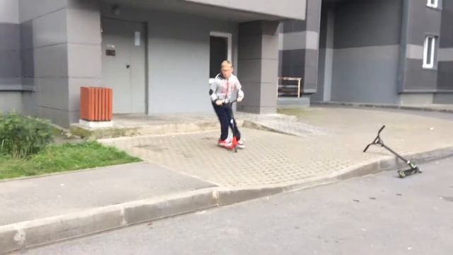 Трюковые самокаты 12 смотреть онлайн