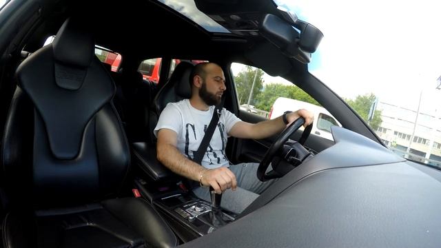 Обзор: AUDI RS6 - Универсальный Псих! смотреть онлайн