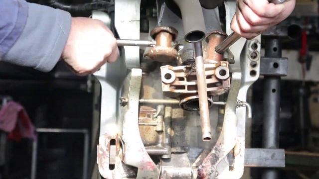 ⚙️??Honda BF50. Изготавливаем и меняем втулки гидроподъёма и поворотного механизма
