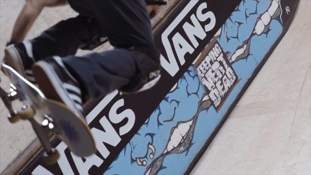 Skaterham Welcomes the Honda MSX125 Mini Motorbike смотреть онлайн