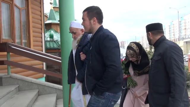 май июнь 2018 Мечеть Казан Нуры Гости собираются на никах смотреть онлайн