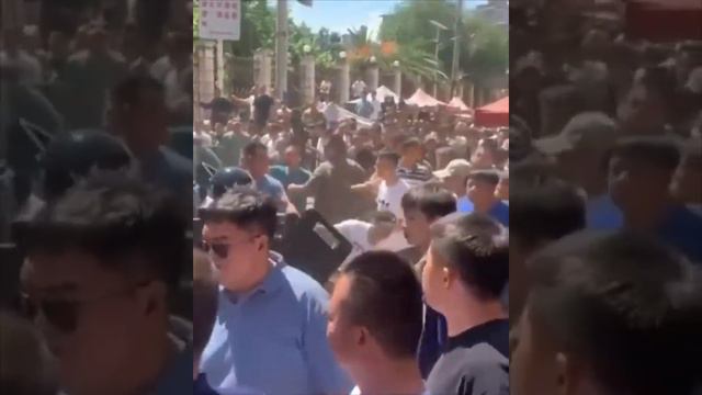 ❗️❗️ Мусульмане Хуэй а Китае столкнулись с полицией смотреть онлайн