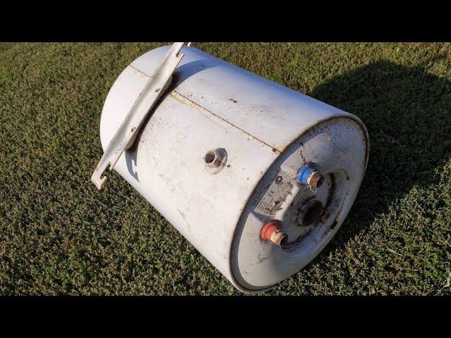 Домохозяйка продемонстрировала свое изобретение из старого водонагревателя!!! Потрясающая идея смотреть онлайн