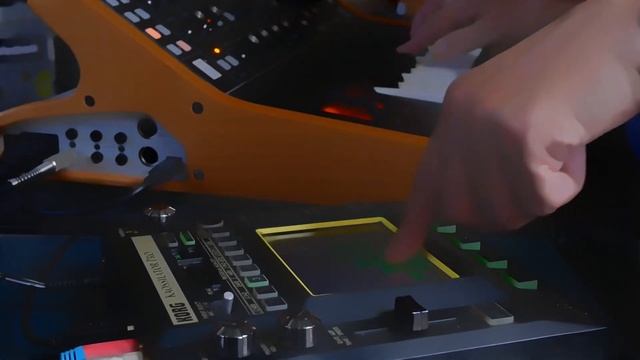 Freestyle (Korg Kaossilator Pro and Moog Subsequent Jam) смотреть онлайн