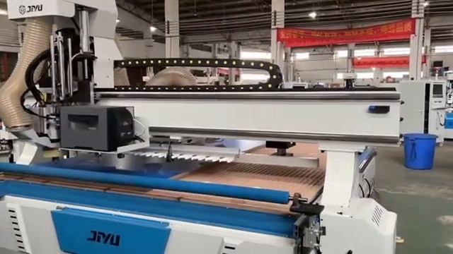 Фрезерный станок с ЧПУ JIYU CH1-12LA смотреть онлайн