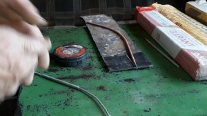 Держать дугу основными электродами!