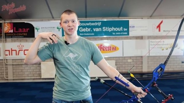 How an Olympic archer uses the clicker!