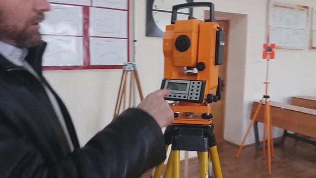 Вычисление площади земельного участка при помощи электронного тахеометра, 3Та5, "GPS-техн. и ЭГП" смотреть онлайн
