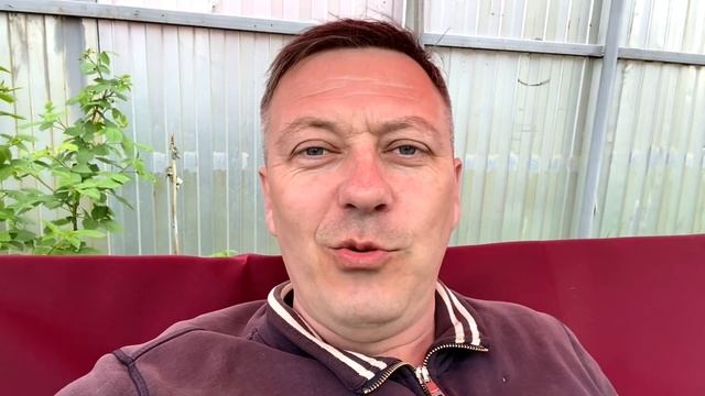 почему ПАПА не едет на ЮГ и когда СТРОЙКА и зачем сажать и что то делать ТУТ, наверно ПЕРЕДУМАЛ смотреть онлайн