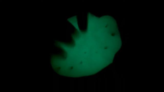 Проверяю фосфорный порошок из Китая / Светящийся в темноте слайм смотреть онлайн