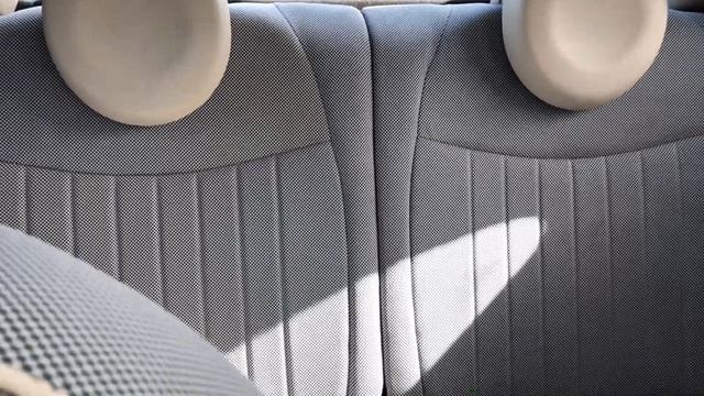 Fiat 500 Lounge смотреть онлайн