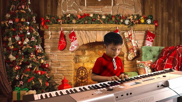 Jingle Bells - Piano by Keon Lee смотреть онлайн