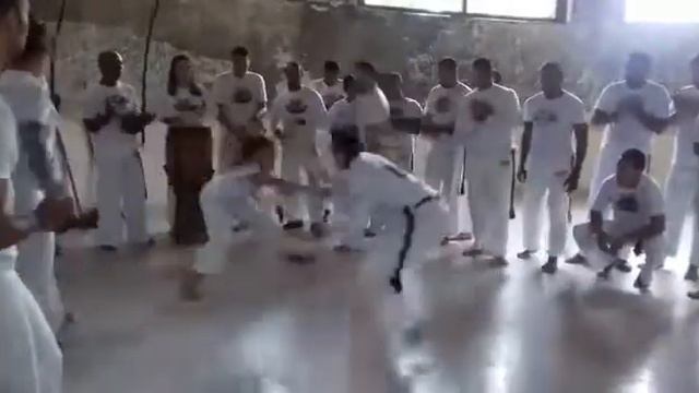 Abadá - Capoeira Roda na chácara do Joquey SP смотреть онлайн