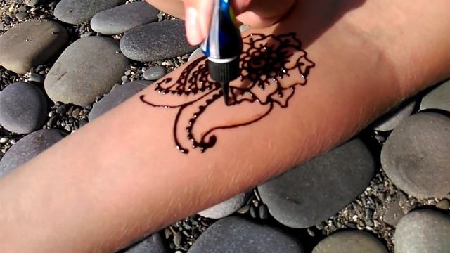 Роспись хной, мехенди (менди) на руке /Mehndi Henna. смотреть онлайн