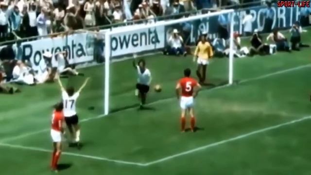 Топ 10 лучших футболистов в истории футбола