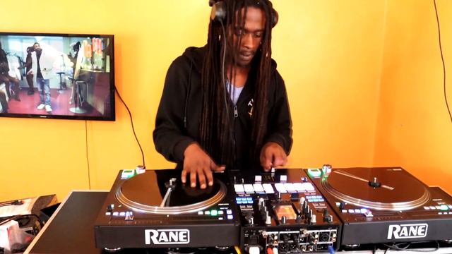 Testing out The Rane Twelves and The Pioneer Djm s11 mixer (Ultimate Turntablist Setup) Full mix смотреть онлайн