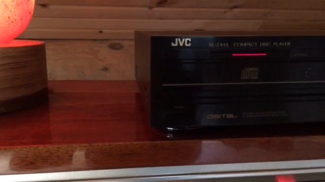 Стерео радиола Симфония 1966 года + Compact disc player JVC Z444 смотреть онлайн