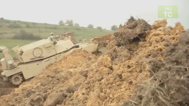 Военный вездеход для рытья окопов смотреть онлайн