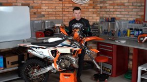 Рулевая колонка мотоцикла GR8. Смазка подшипников и регулировка.