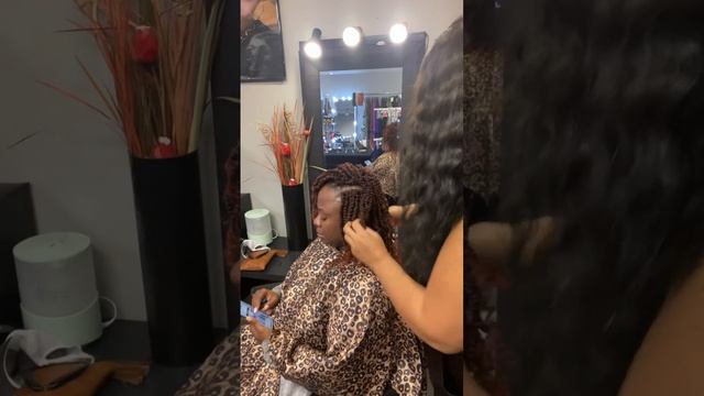 Passion Twists at Abundant Beauty Salon смотреть онлайн