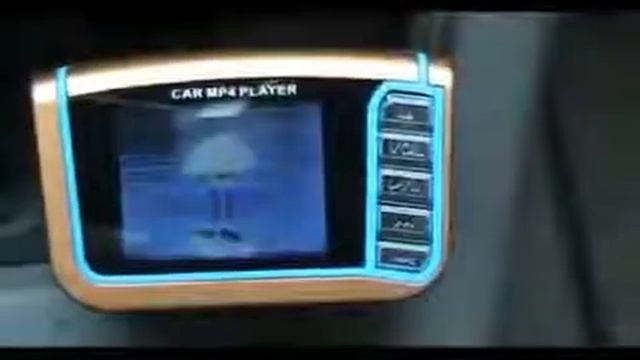 Автомобильный MP4-видеоплеер (функция FM модулятора)