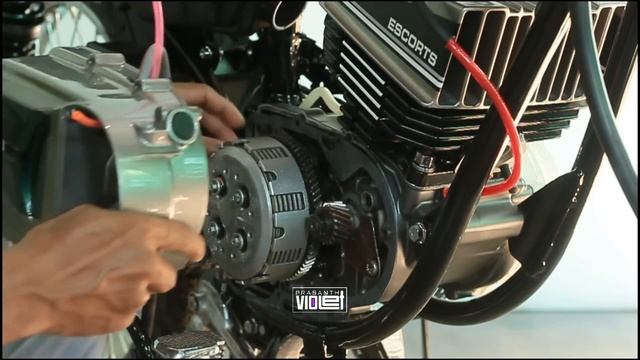 Yamaha RX135 5 Speed Full Restoration смотреть онлайн