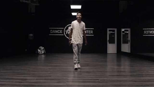 Научись танцевать, House Dance #13 Pas De Bourree смотреть онлайн