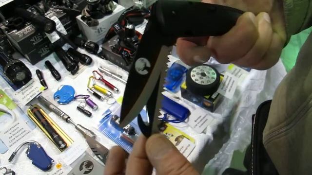 Охотничий нож с тремя лезвиями Выставка Охота и Рыбалка смотреть онлайн