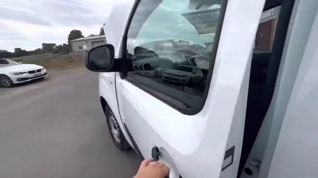 Renault Kangoo Maxi 1.5 dCi ENERGY LL21 Business L3 H1 Euro 6 (s/s) 6drAX17HKV 2017- 41,689 miles смотреть онлайн