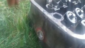 Вода в картер двигателя ВАЗ 2106 и причина.
