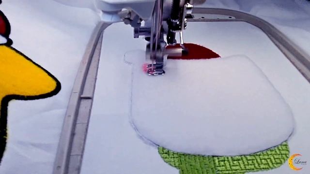 How to Embroider the Kitty Design ❄️?? #lunabyayesha #embroiderydesign #christmas смотреть онлайн