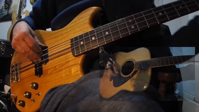Four very different guitars: Westone Thunder 1a bass, YouRock Midi Guitar, Yamaha FG720 12 string смотреть онлайн