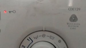 Стиральная машина Ariston CDE 129 не отжимает