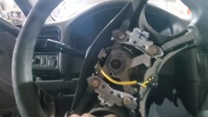 Горит SRS и нет звукового сигнала. Toyota Avensis