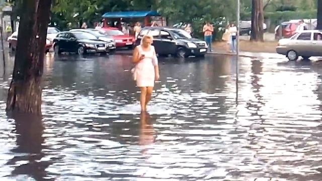 КИЕВ ПОСЛЕ ДОЖДЯ 27.07.217 Спасибо Кличку за работу смотреть онлайн