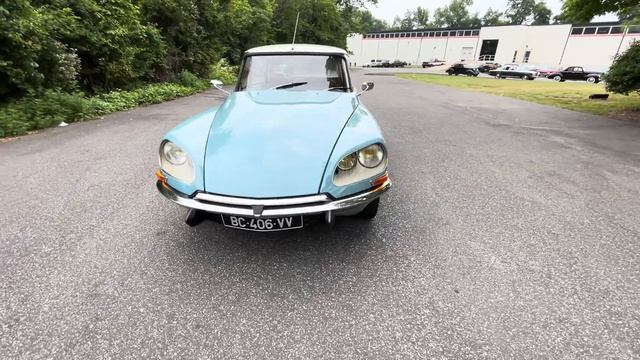 Walk Around 01 1968 Citroen DS19 смотреть онлайн