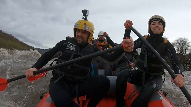 Экстремальный рафтинг в Адыгее. Человека на пороге выбило с рафта