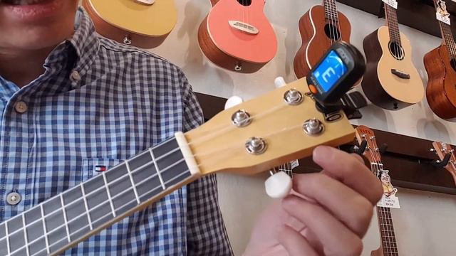 AROMA (AT-01A) Clip-On Tuner